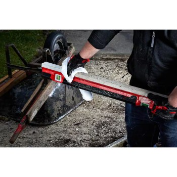 Milwaukee 72 in. Concrete Screed Level